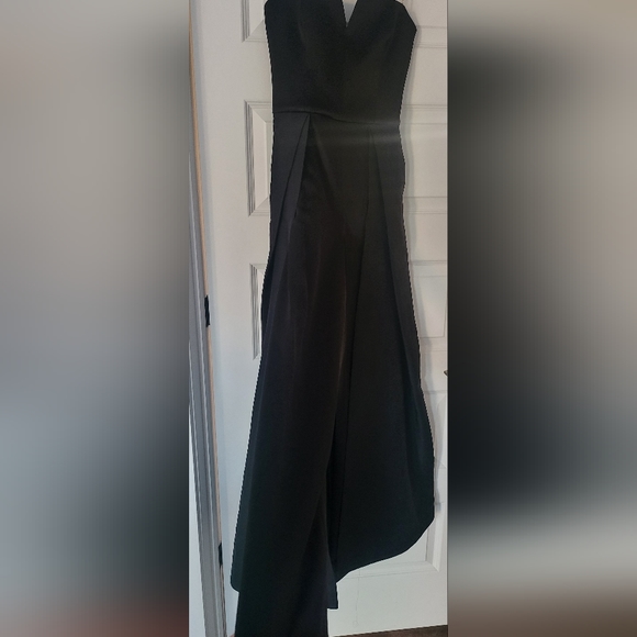 HALSTON HERITAGE - Strapless Skirt Overlay Jumpsuit In Black - Picture 5 of 8